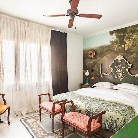 Seaview Palace Apartment